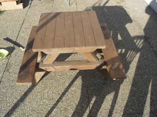 table enfants exterieur